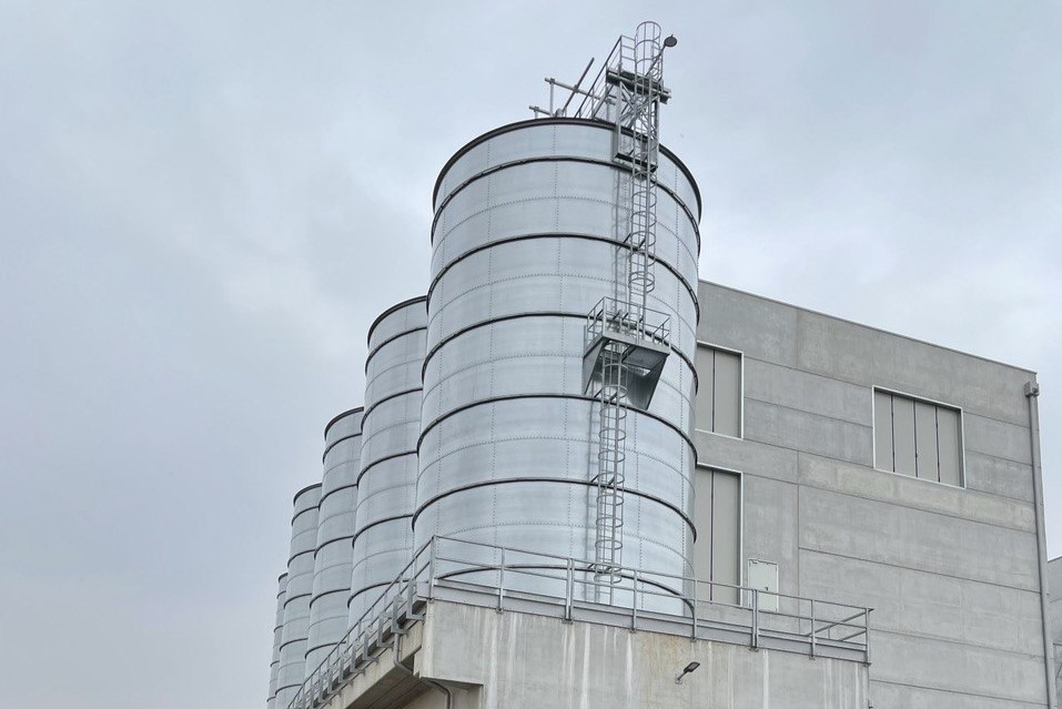 Silos verticali in lamiera